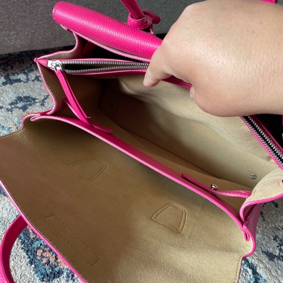 !! SOLD!! MCM Milla Medium Hot Pink - Picture 12 of 16